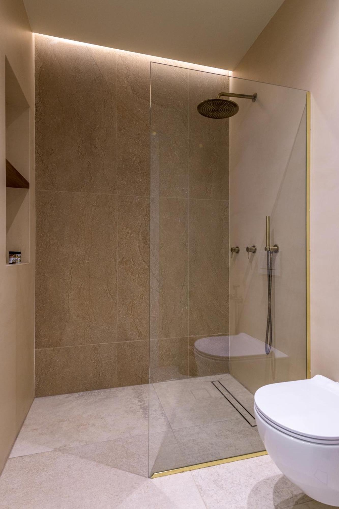 אדאמאס Hotel Eleni מראה חיצוני תמונה