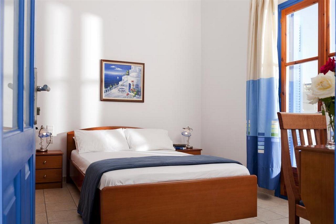 אדאמאס Hotel Eleni מראה חיצוני תמונה